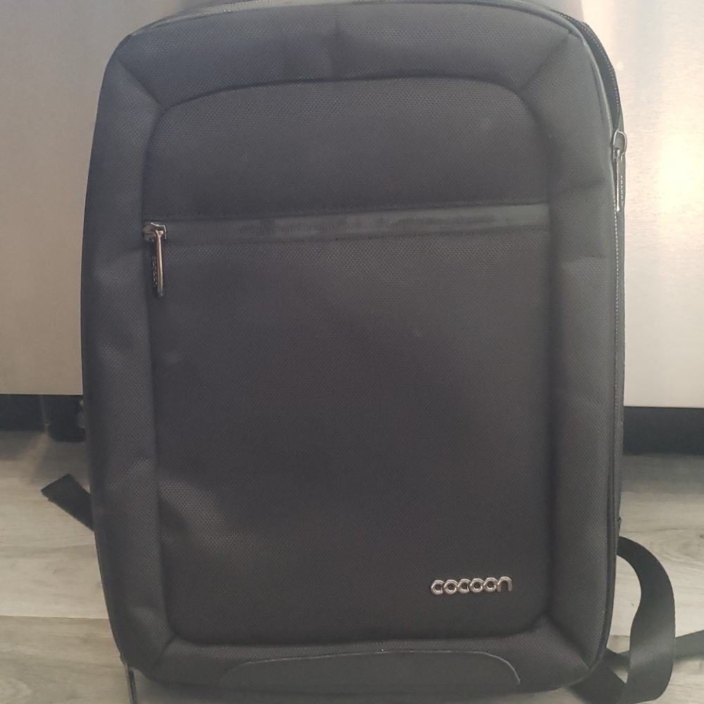 Cocoon laptop bag